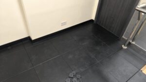 學校安裝安全地墊