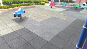 兒童遊樂場地墊更換工程