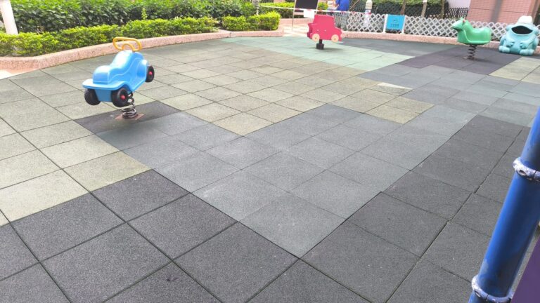 兒童遊樂場地墊更換工程