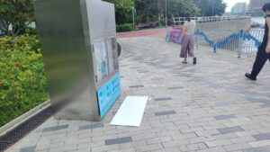 不鏽鋼展示櫃及指示牌安裝工程